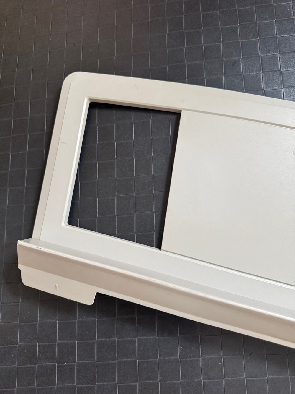 Yamaha Sheet Music Rest Tray For Digital Piano Part #V869680 - Picture 3 of 9